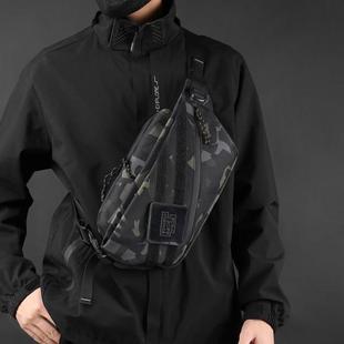 高档大容量时尚斜挎包休闲防水潮款小背包牛津布单肩胸包男新款士
