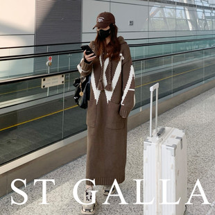 圣多墨慵懒风连帽长袖秋冬显瘦中长款加厚毛衣裙过膝女