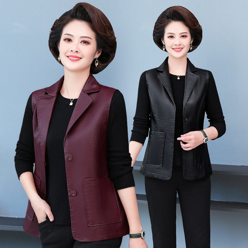 中年妈妈皮马甲春秋外穿薄款中老年女式马夹坎肩短款秋季