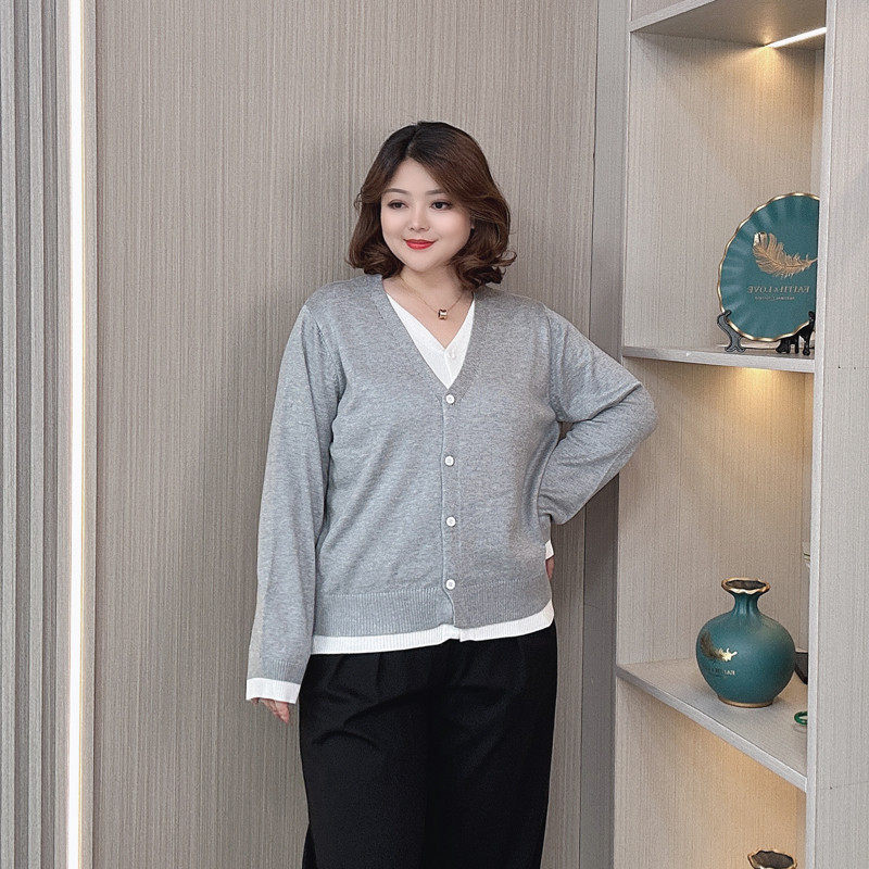 基础百搭拼接假两件开衫女大码胖mm宽松显瘦休闲V领毛衣,女装/女士精品,大码内搭,淘宝优惠券,粉丝福利购,淘宝优惠卷