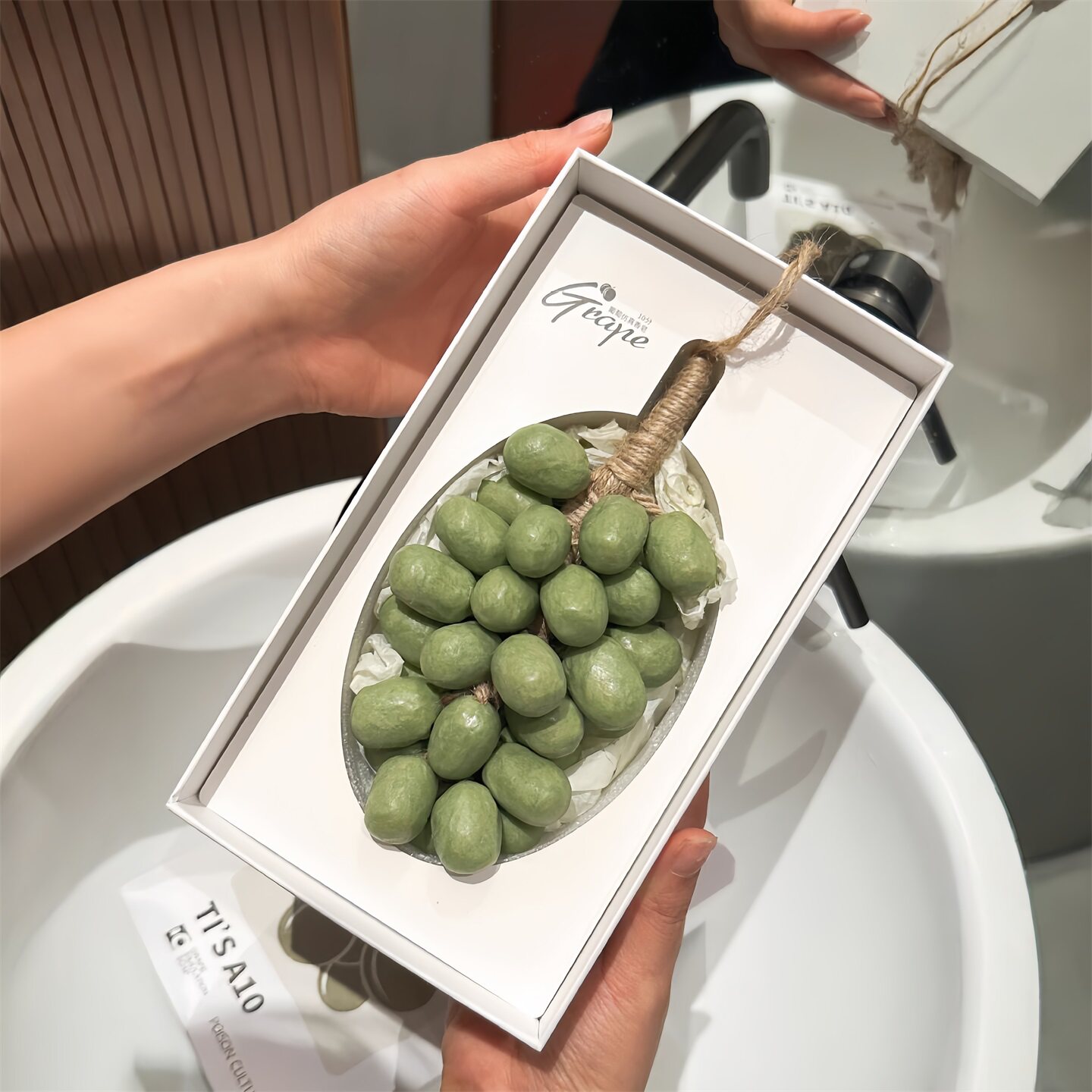 葡萄香熏皂仿真青提持久留香挂件送礼生日礼物手工皂沐浴洁面香皂