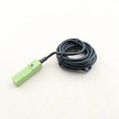 沪工方形接近开关 PS12-4DN N2 P P2 D1 D2 AO AC 金属感应传感器