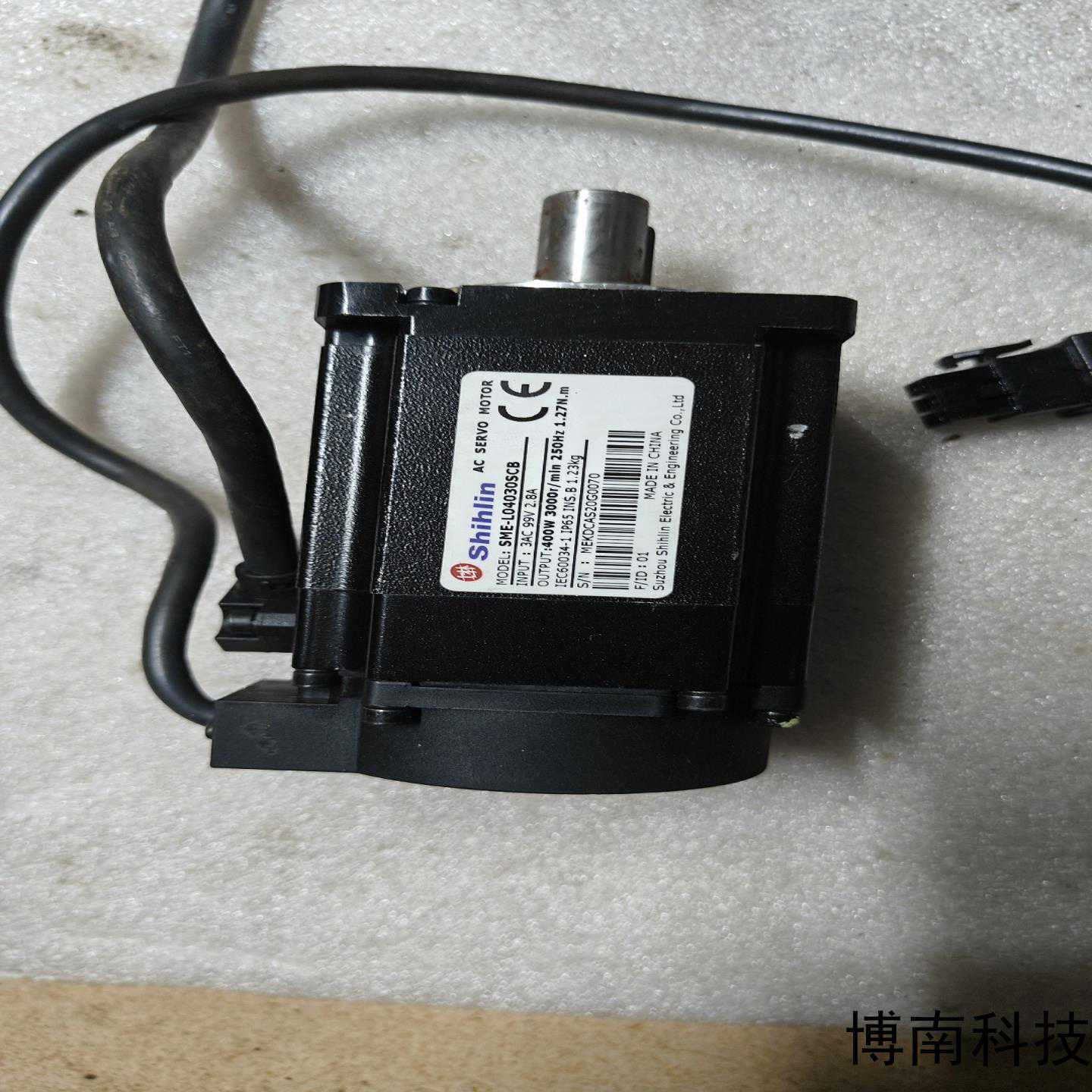 士林400W伺服电机SME-L04030SCB 原装拆机1个一议价商品