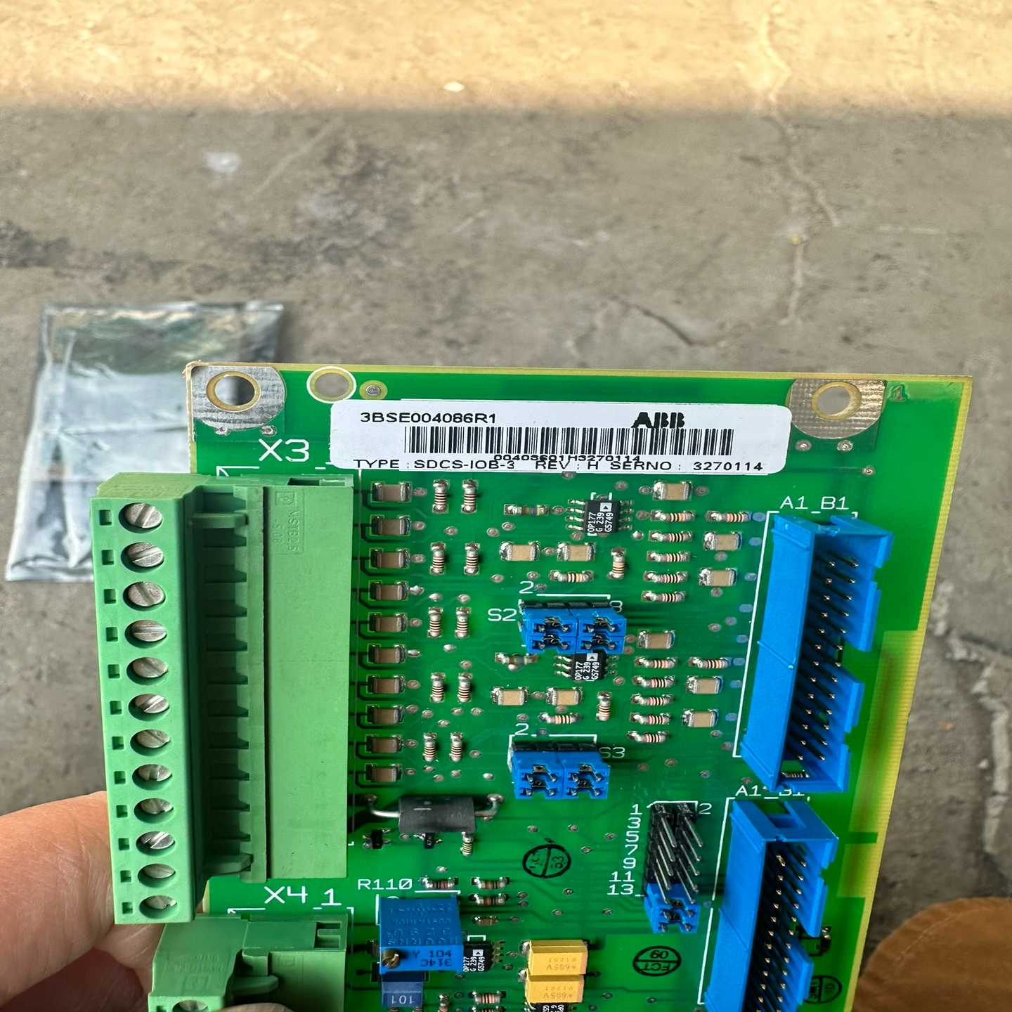 询价拍~6SE6440-2AD35-5FA1变频器 安装有 A