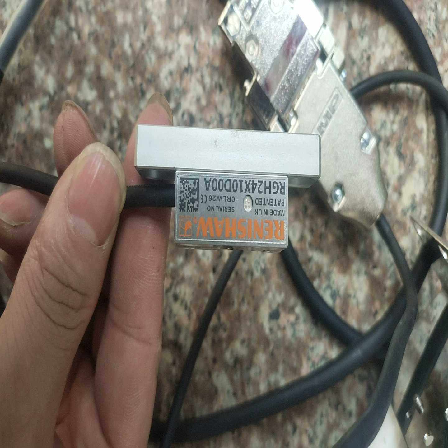 咨询-雷尼绍光栅尺读数头RGH24X10D00A，