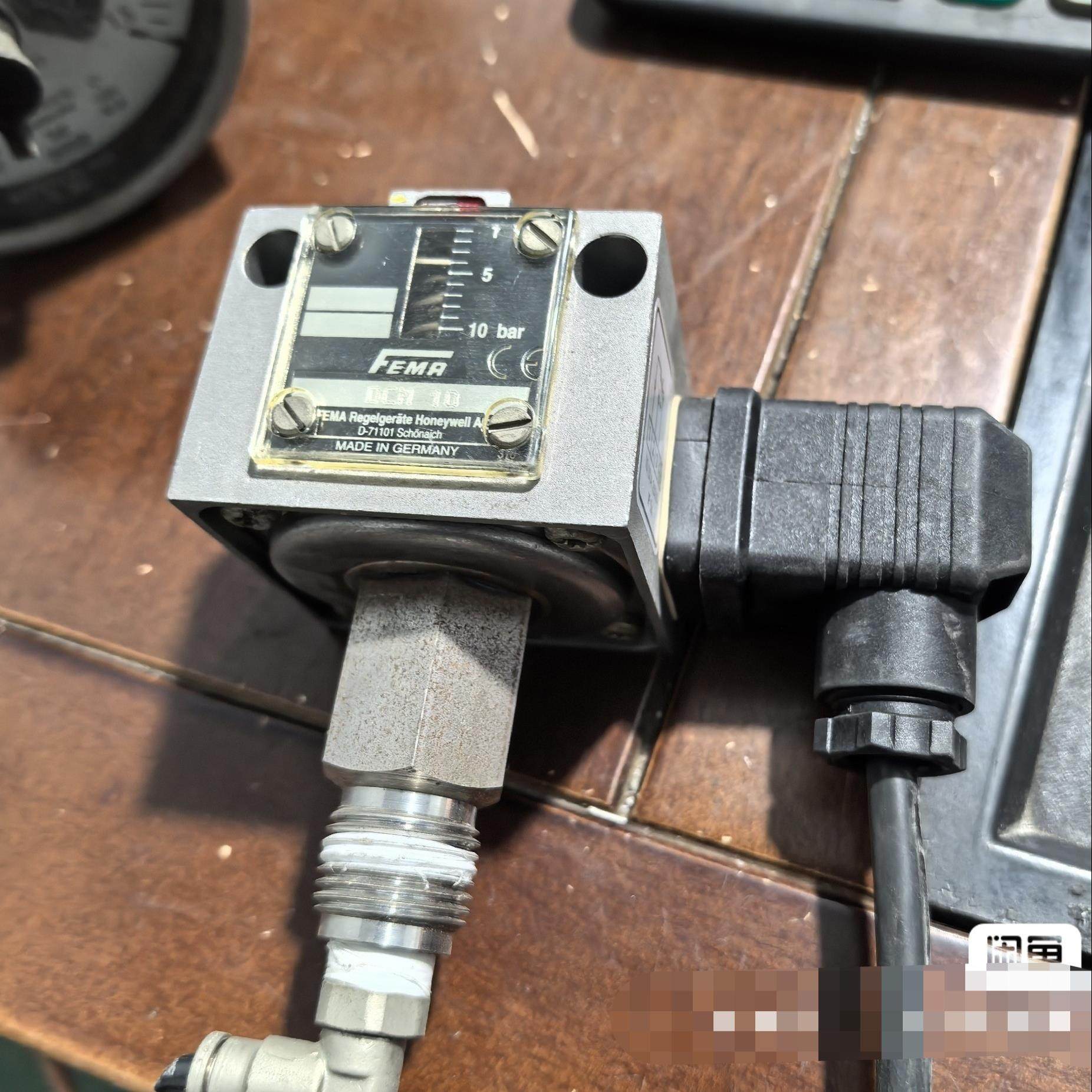 FEMA压力开关DCM10，件，图片。1个。（佳毅工控）