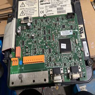 md180tir空压机变频器主板。pef720n询价
