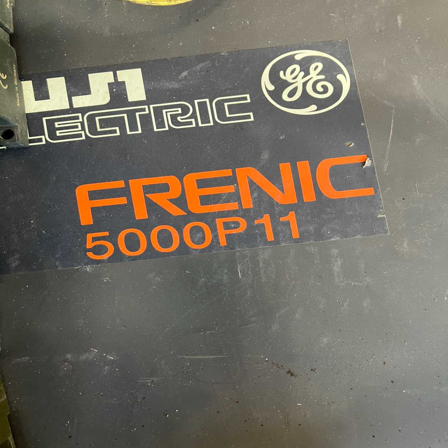 FRN75P11S-4CX富士变频器，功能好的，实物图片显示--议价商品