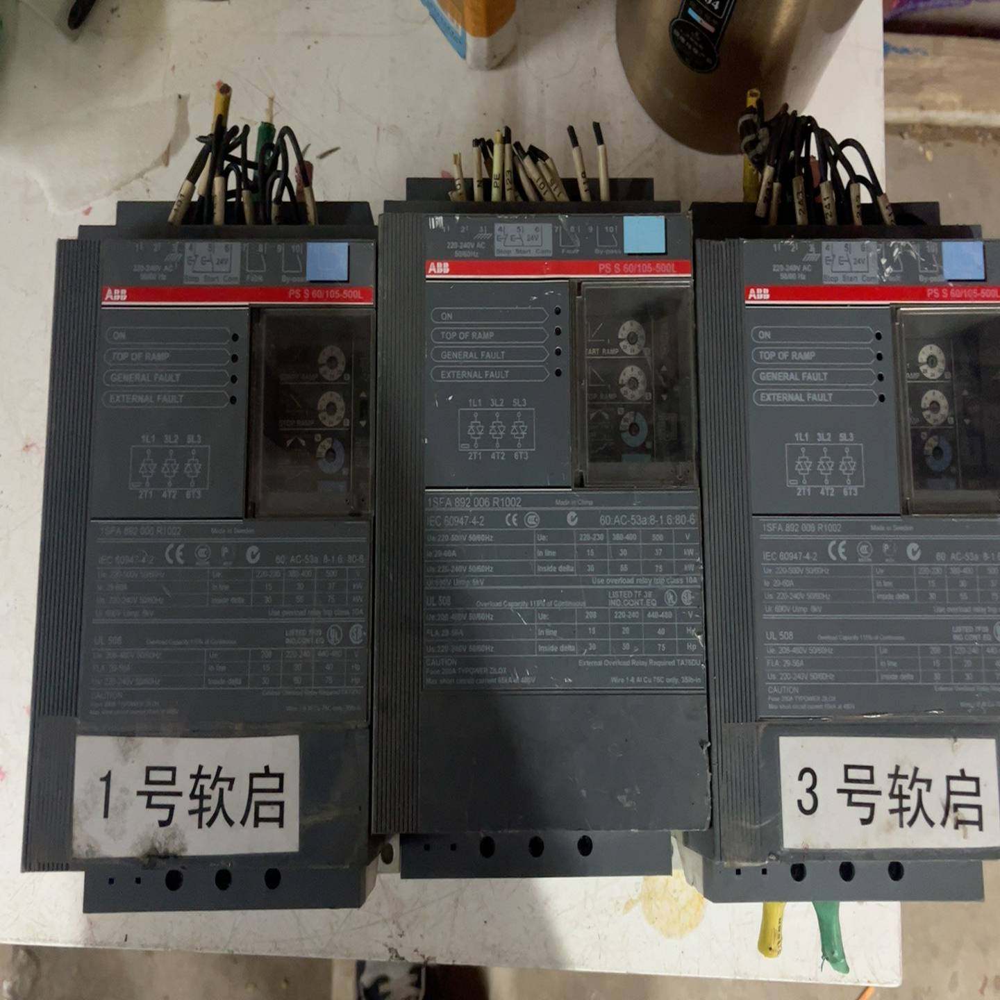 ABB原装正品在线软启动PSS60/105-500Ll{议价}