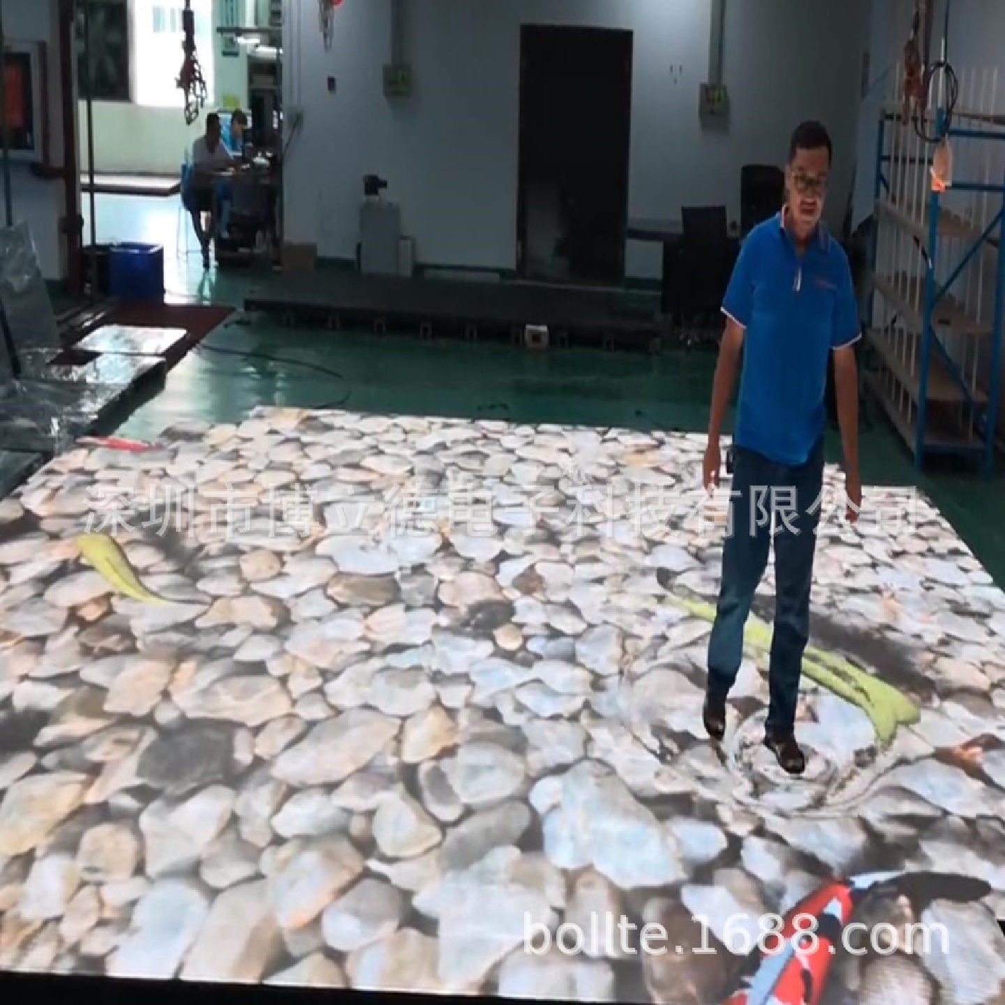 室内&室外互动地屏潜江市天门鱼池感应LED地板灯互动