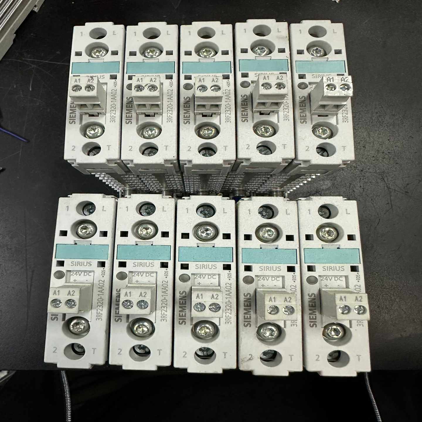 固态继电器3RF2320-1AA02 1个 成色很~询价