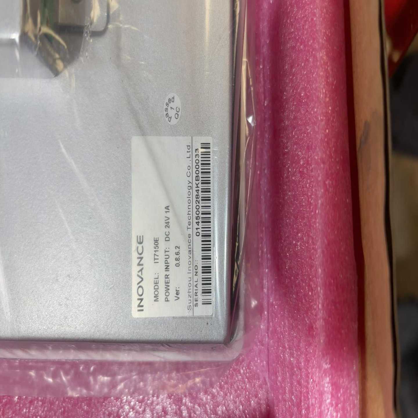 安川伺服电机SGMMS-01ADC6S 有2台，轴上装过套筒~询价