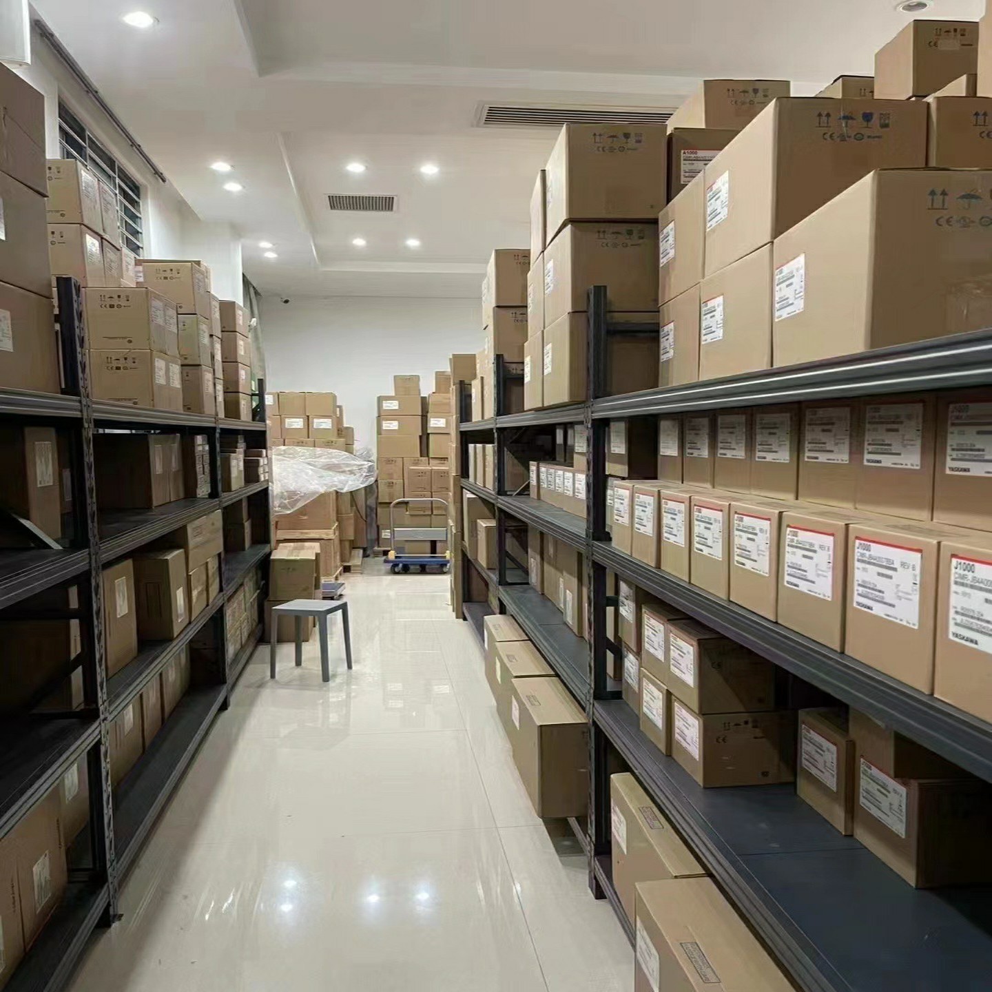 安川变频器J1000  GA500【白零商行】