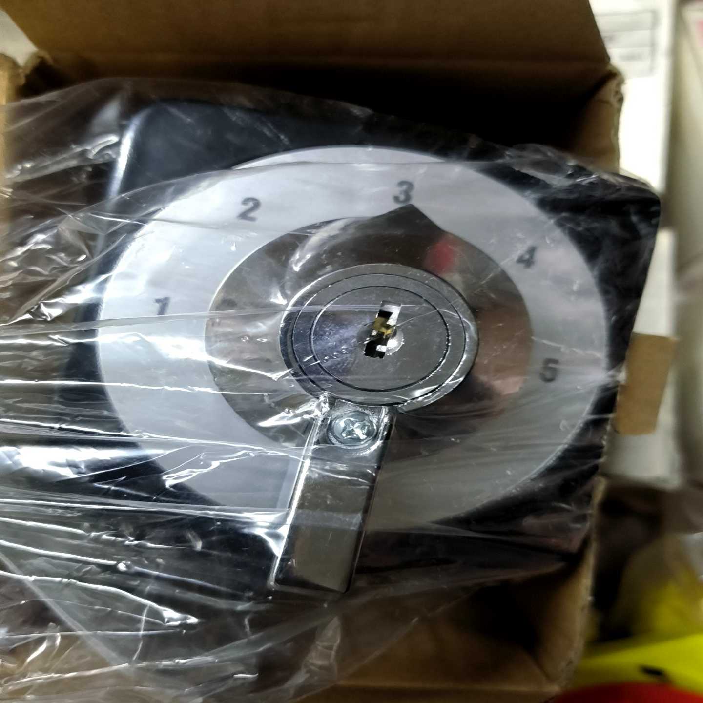 万能转换开关LW39-16AYS-4GC-11111/询价