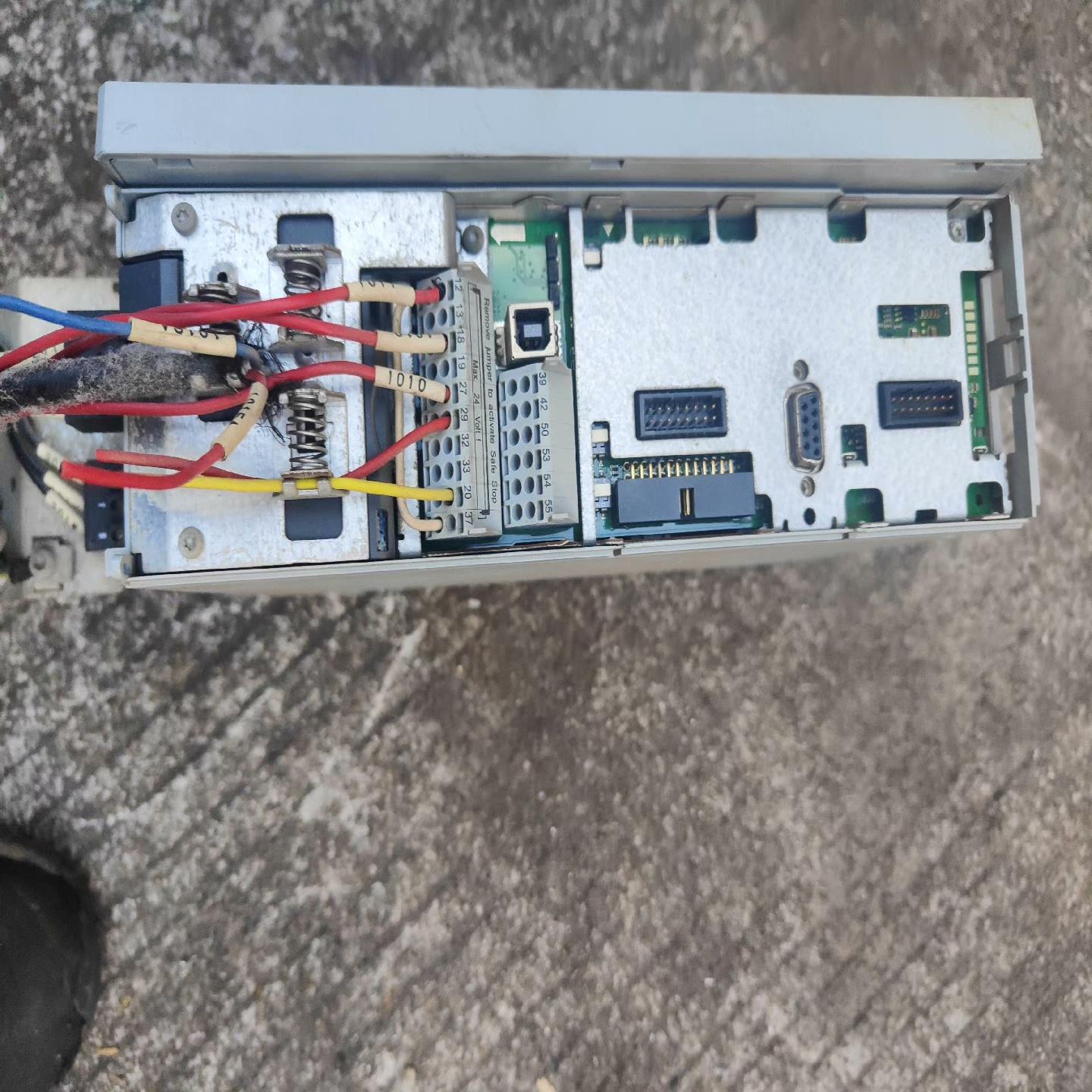 询价丹佛斯变频器FC-302P1K1T5功能正常