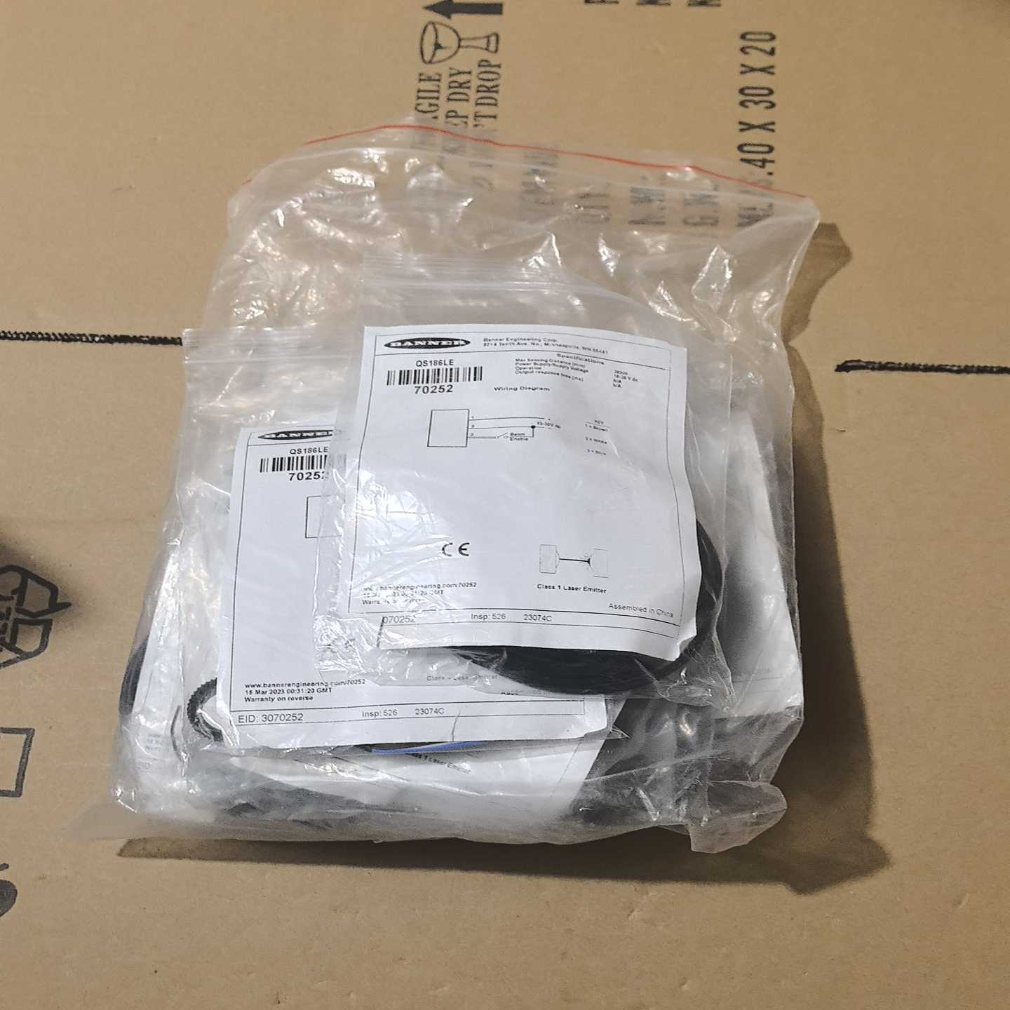 BANNER邦纳QS186LE对射光电开关传感器发射询价