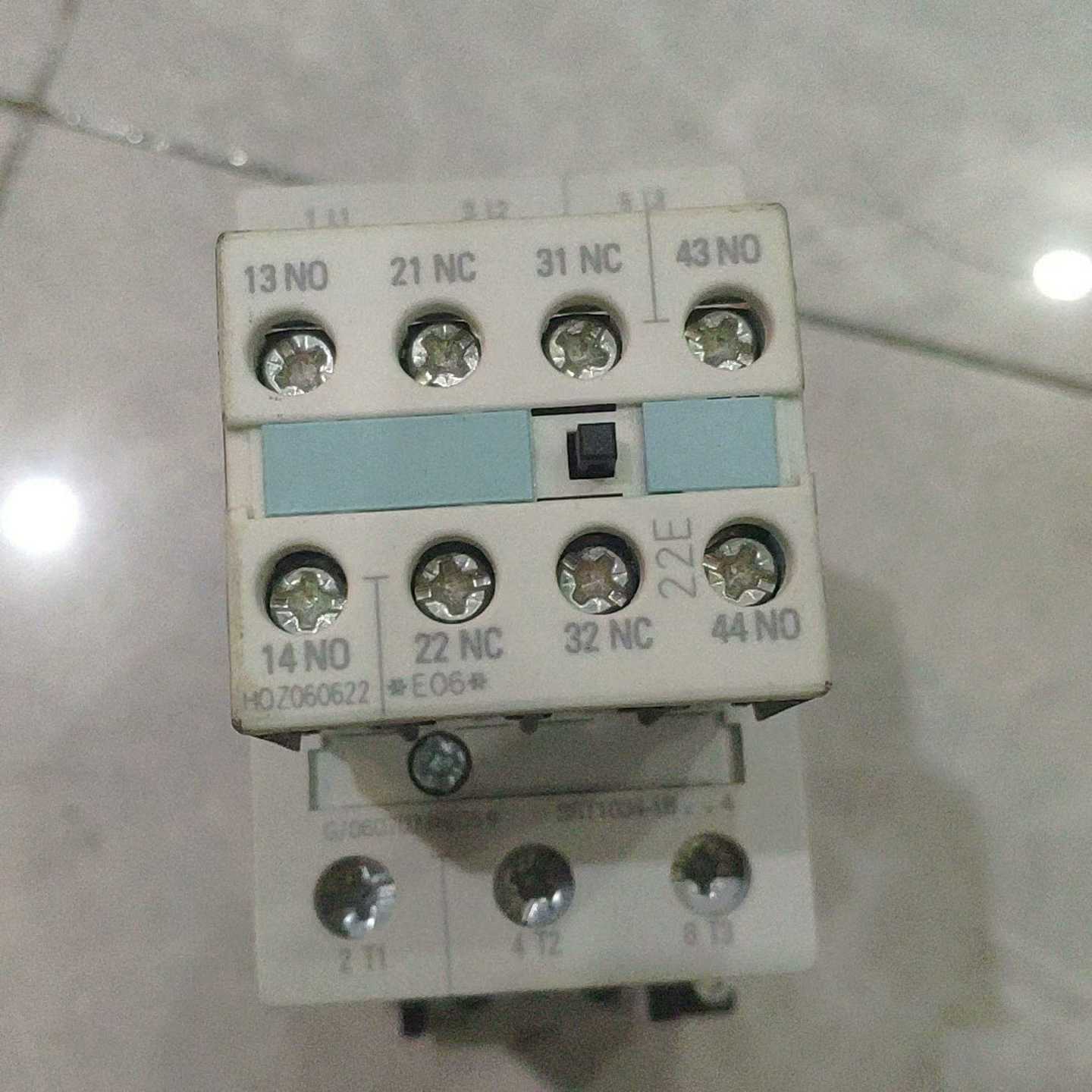 继电器3RT1034-1B辅助触点3RH1921-1询价
