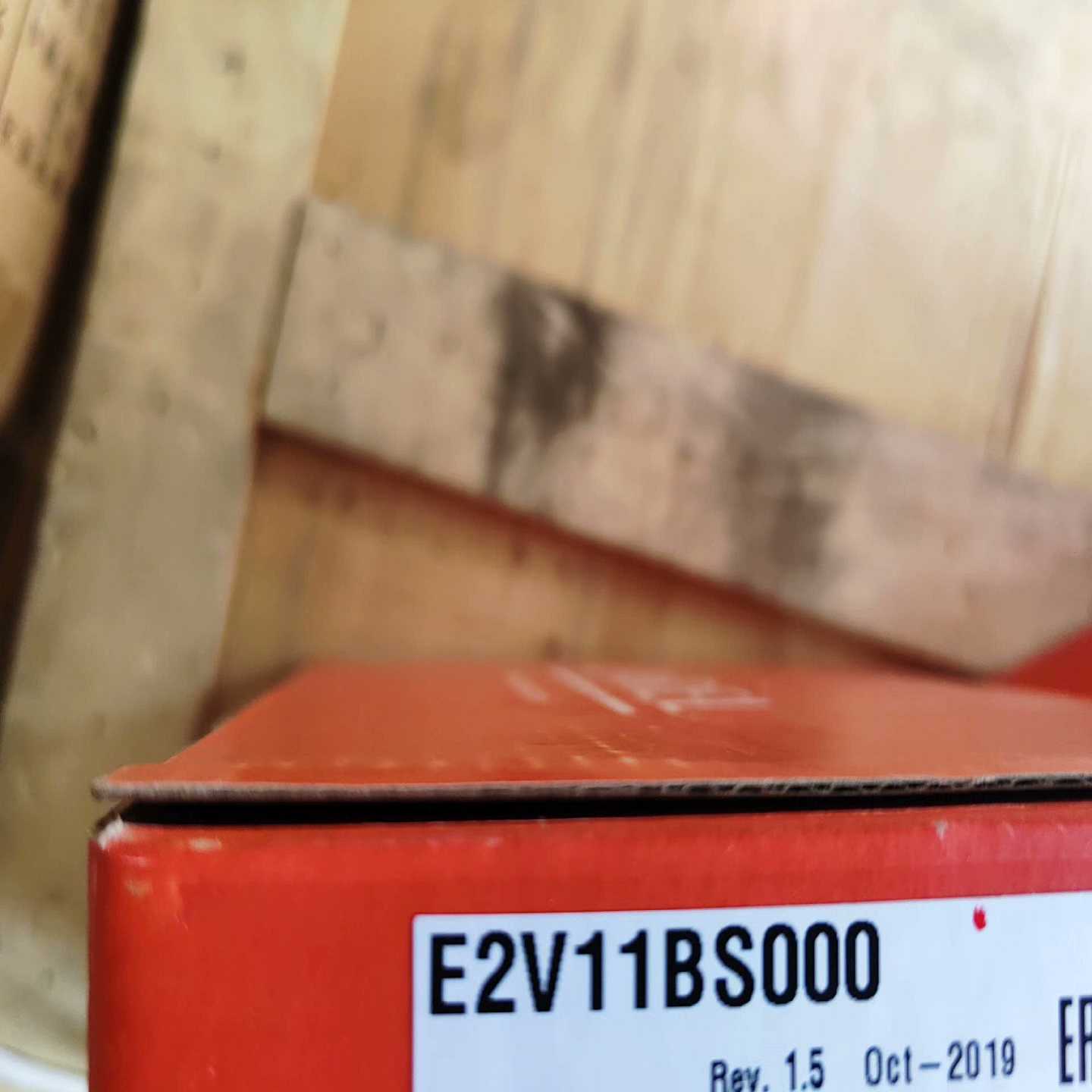 卡乐电磁阀:E2V11BS000，一个【博航商行】