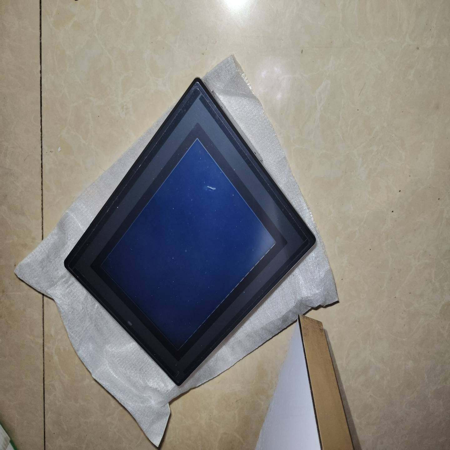 VT2-5MB基恩士人机几乎全新有两个{议价}