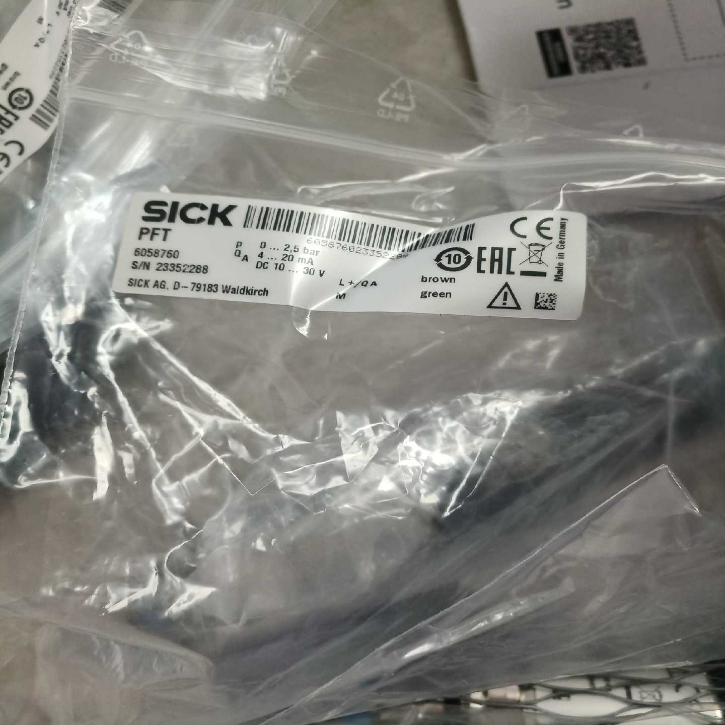 供应SlCK传感器PFT-FRB2X5SF20SSA1SSZ(亚飞商行）