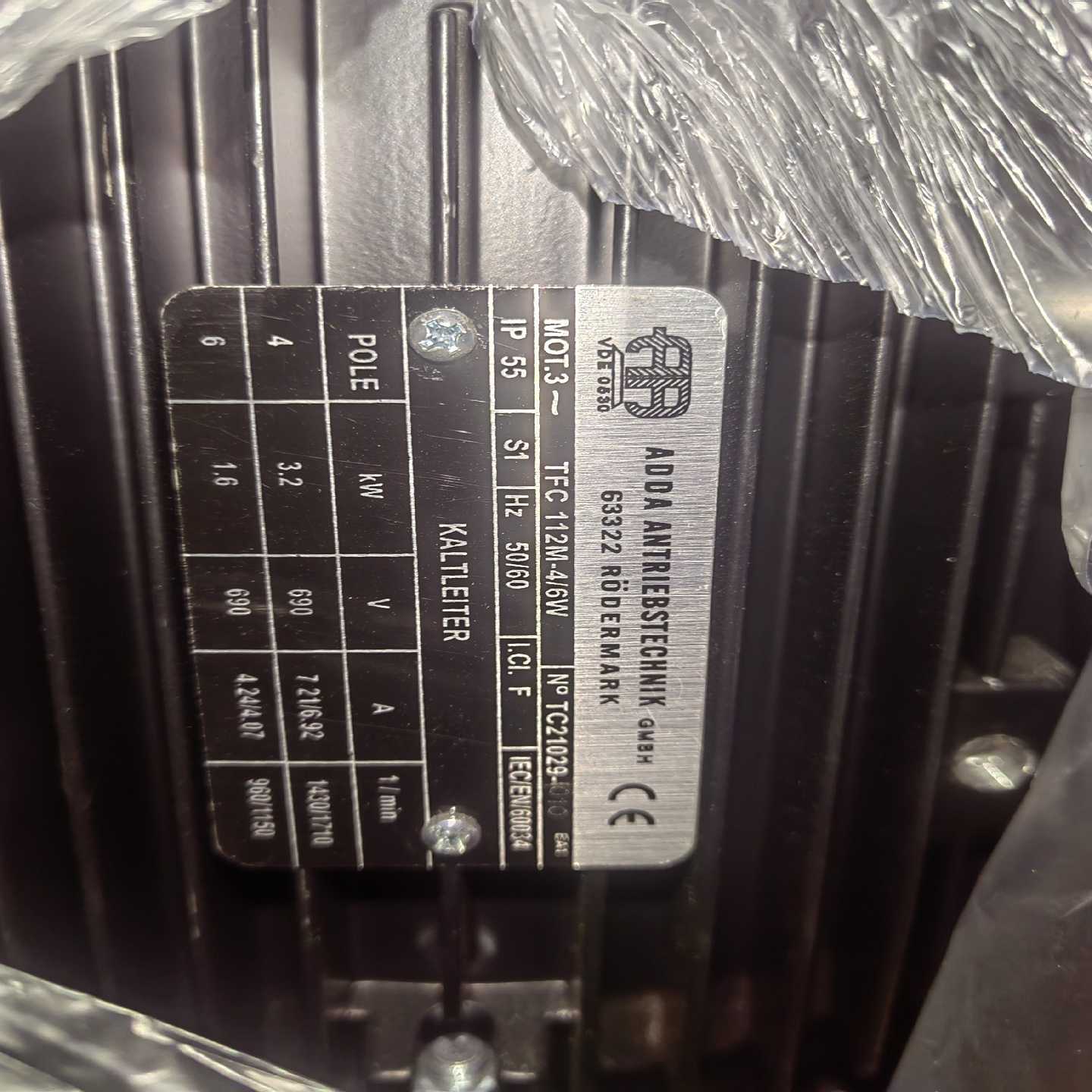 TFC 112M-4/6W，全新ADDA齿轮箱散热风扇电机，~议价