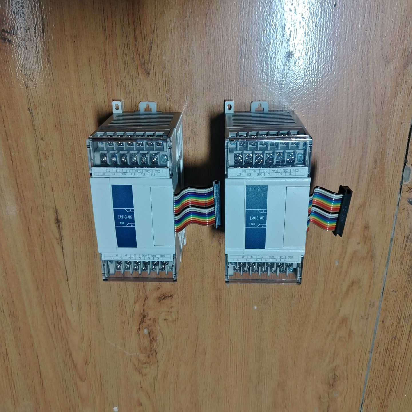 咨询-信捷PLCXC-E16YT，功能正常，成色为实图