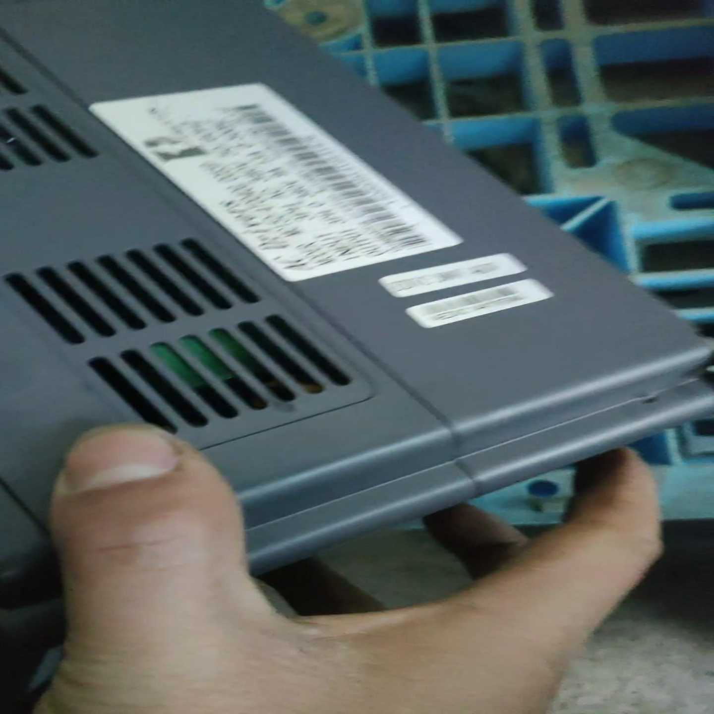 咨询-普雷斯顿变频器一台，4KW，外观参数和易驱的一样，成色自定 - 实物图
