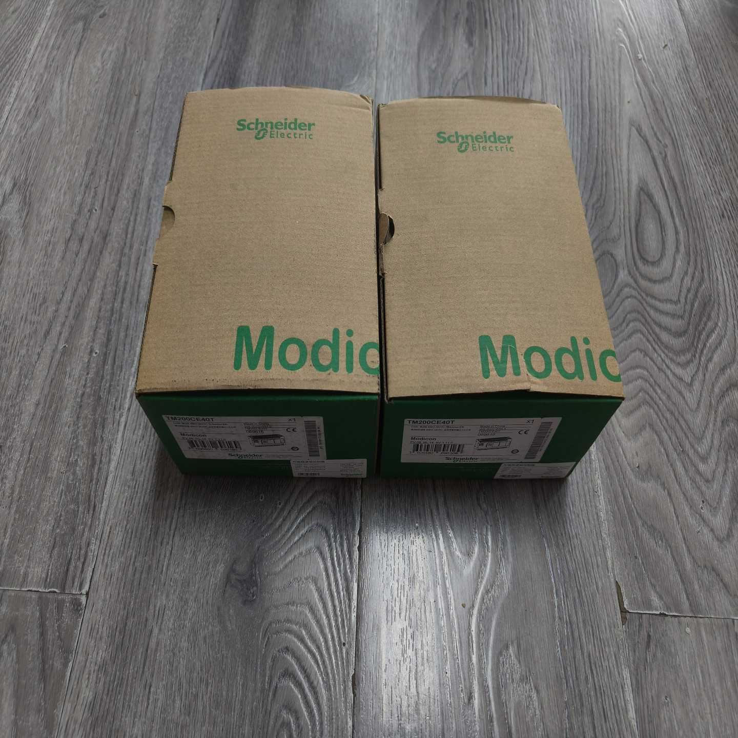 议价【出】TM200C40T 施耐德全新原装正品，图片实拍，包装