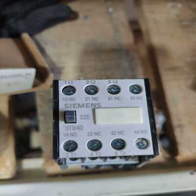 3TB40  22-0XM0接触器两台，图片为~询价