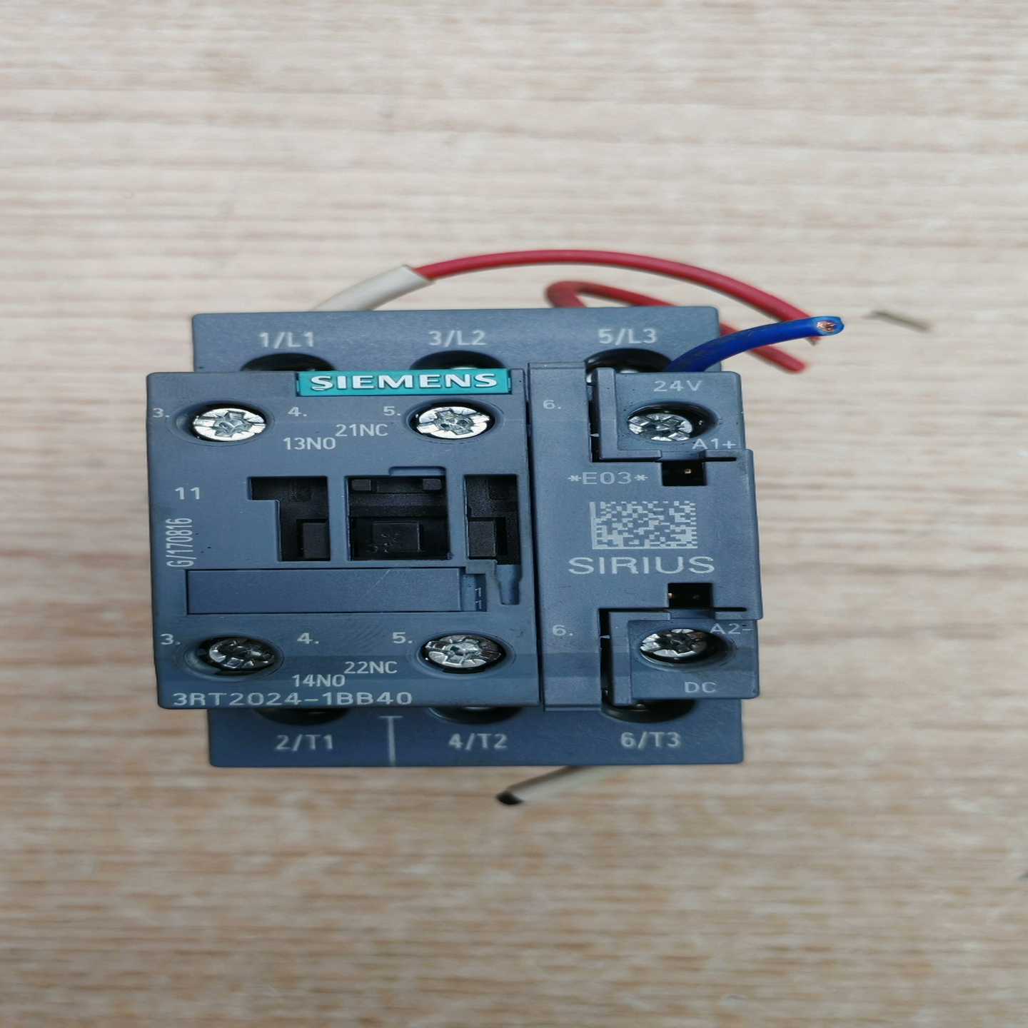 西门子接触器3RT2024-1BB40德国产--议价商品