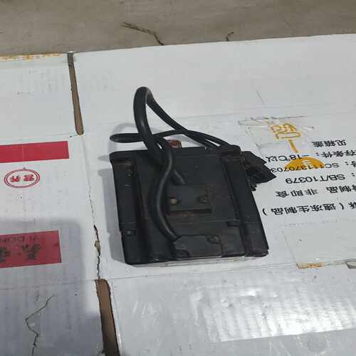 咨询-台达伺服电机，ECMA一C20804R7，0.4kW，