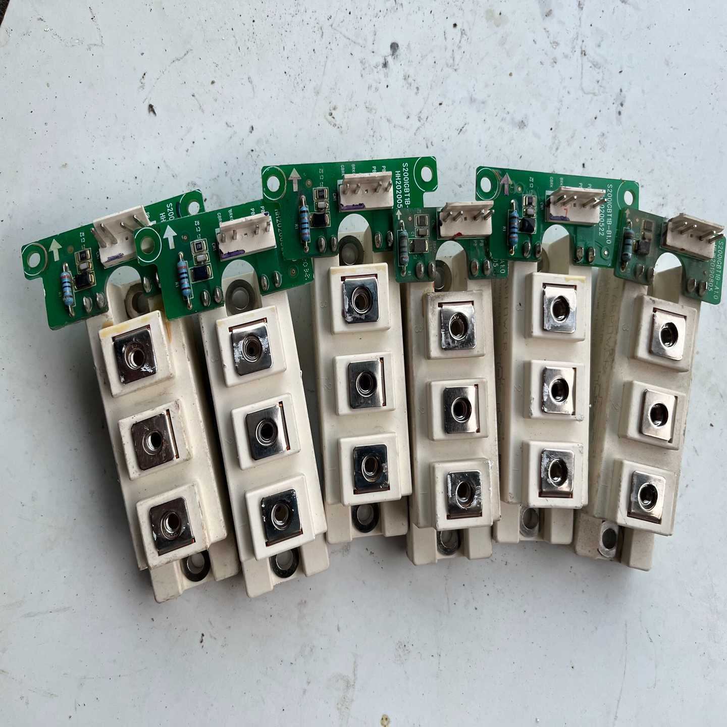 斯达IGBT模块 GD75HFY120C1S ~询价