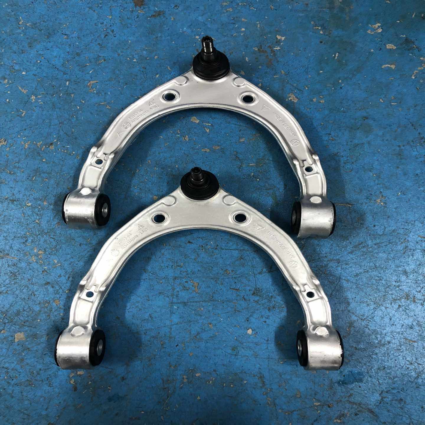 老款Touareg，老款Q7，上摆臂升级新款，图片这个是11-16款新--议