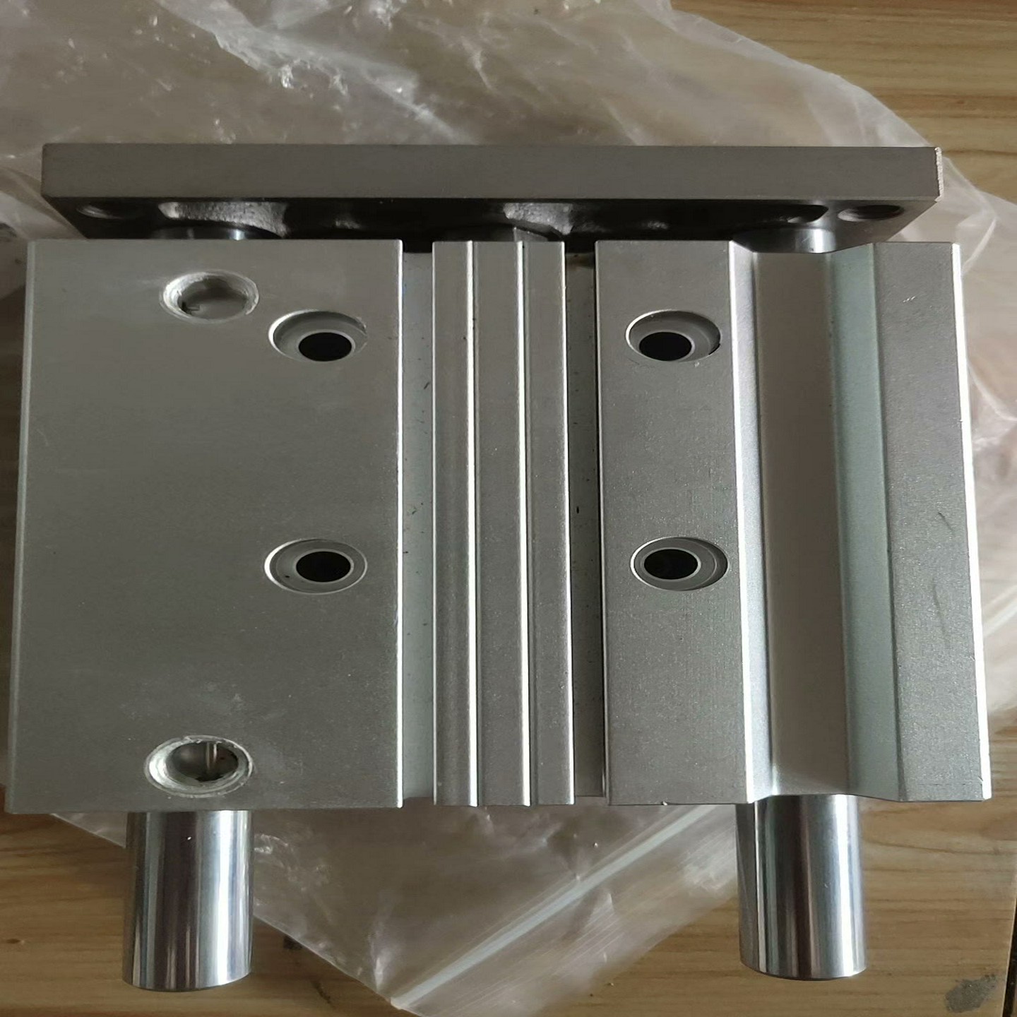 全新亚德客气缸TCL32X80S亚德客TCL三轴气缸 库存议价商品