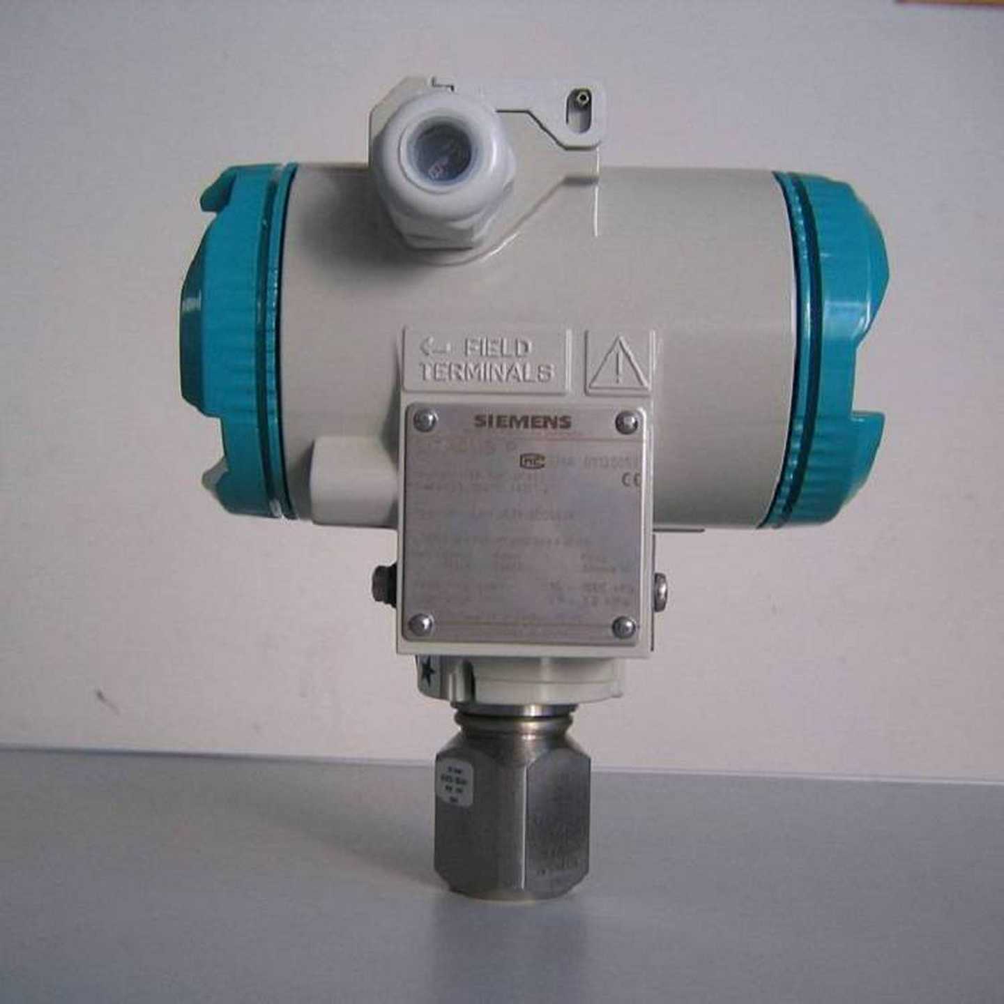 7MF4033-1BA10-2xDB1-ZA01Y15 压力变送器