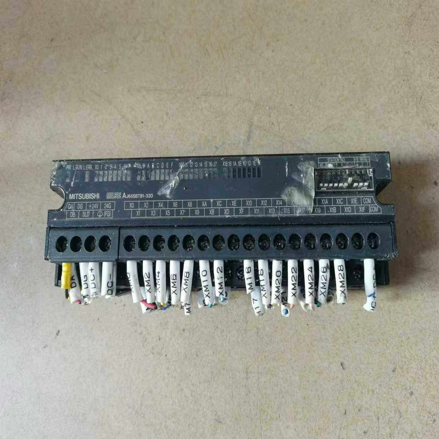 三菱远程模块，型号 AJ65SBTB1-32D，功能包好，成{议价}