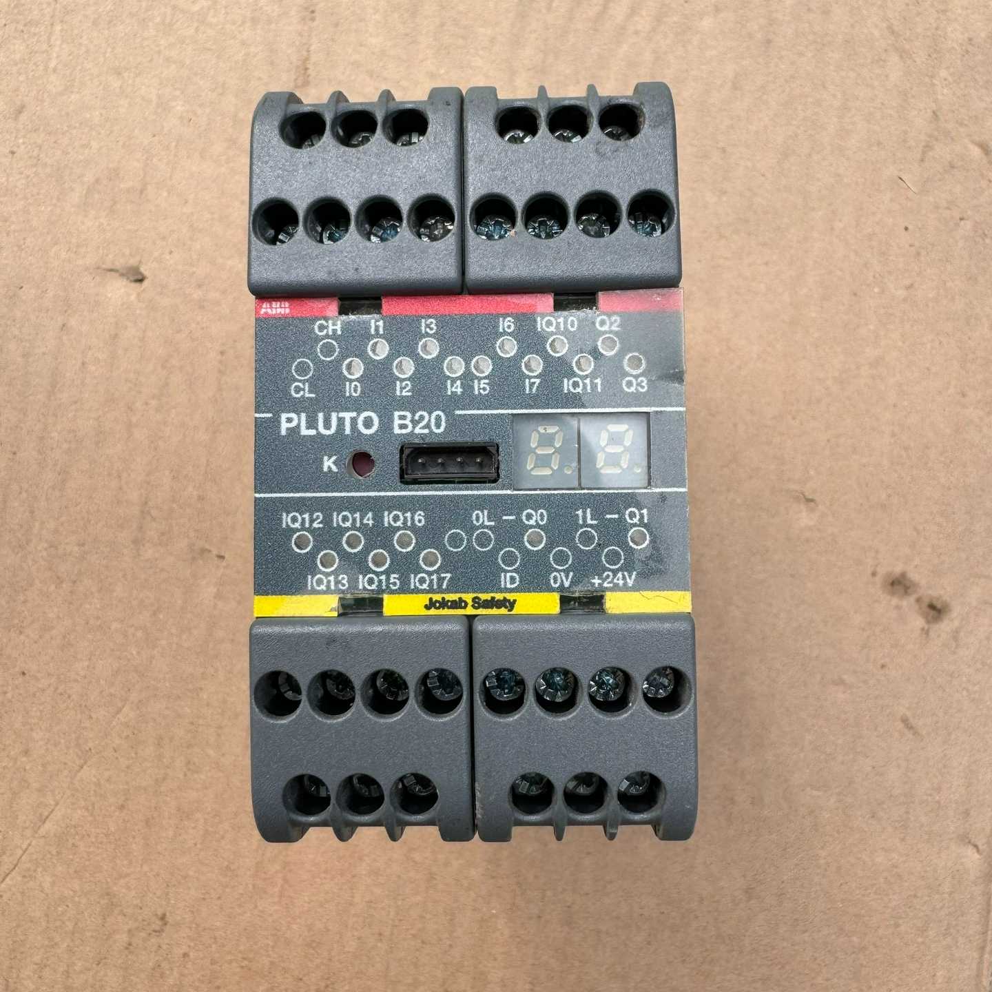 ABB PLUTO。2TLA020070R0600/~询价