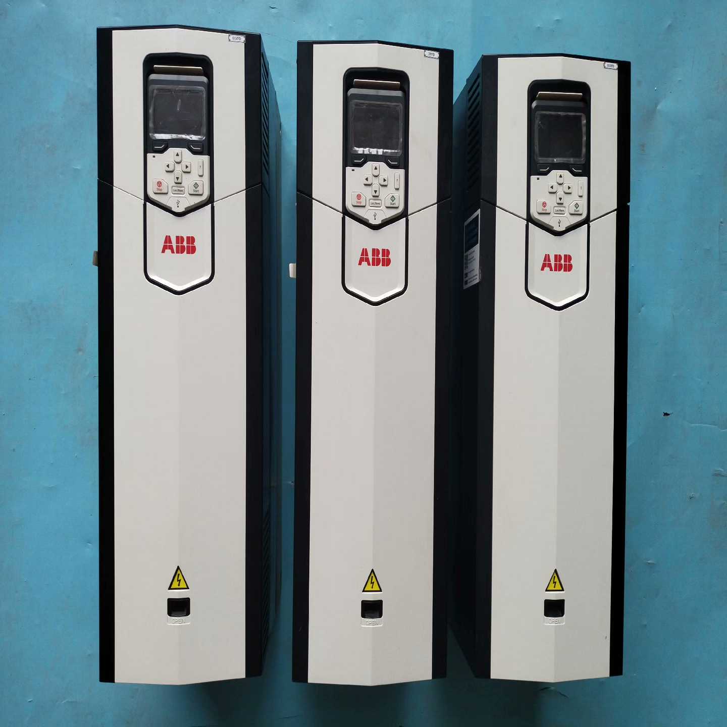 #变频器三相380vabb变频器acs880系列37kw变频【鑫鑫商铺】