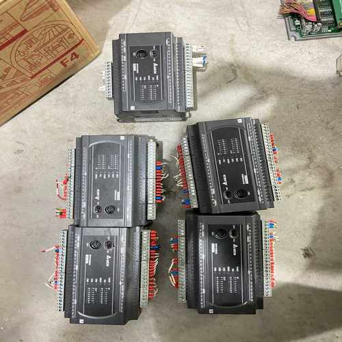 台达plc模块 DVP32ES200R DVP02DA-E2（佳毅工控）