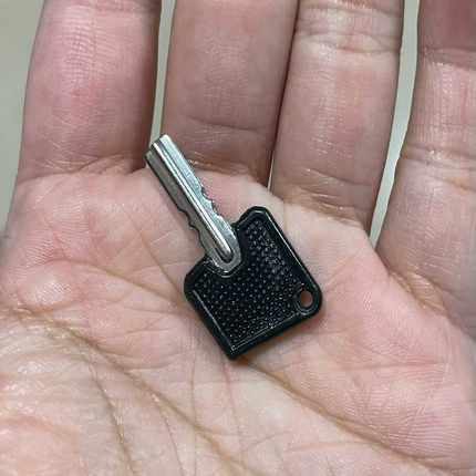 咨询-触摸屏型号DOP-AS57BSTD，实物拍照，功能