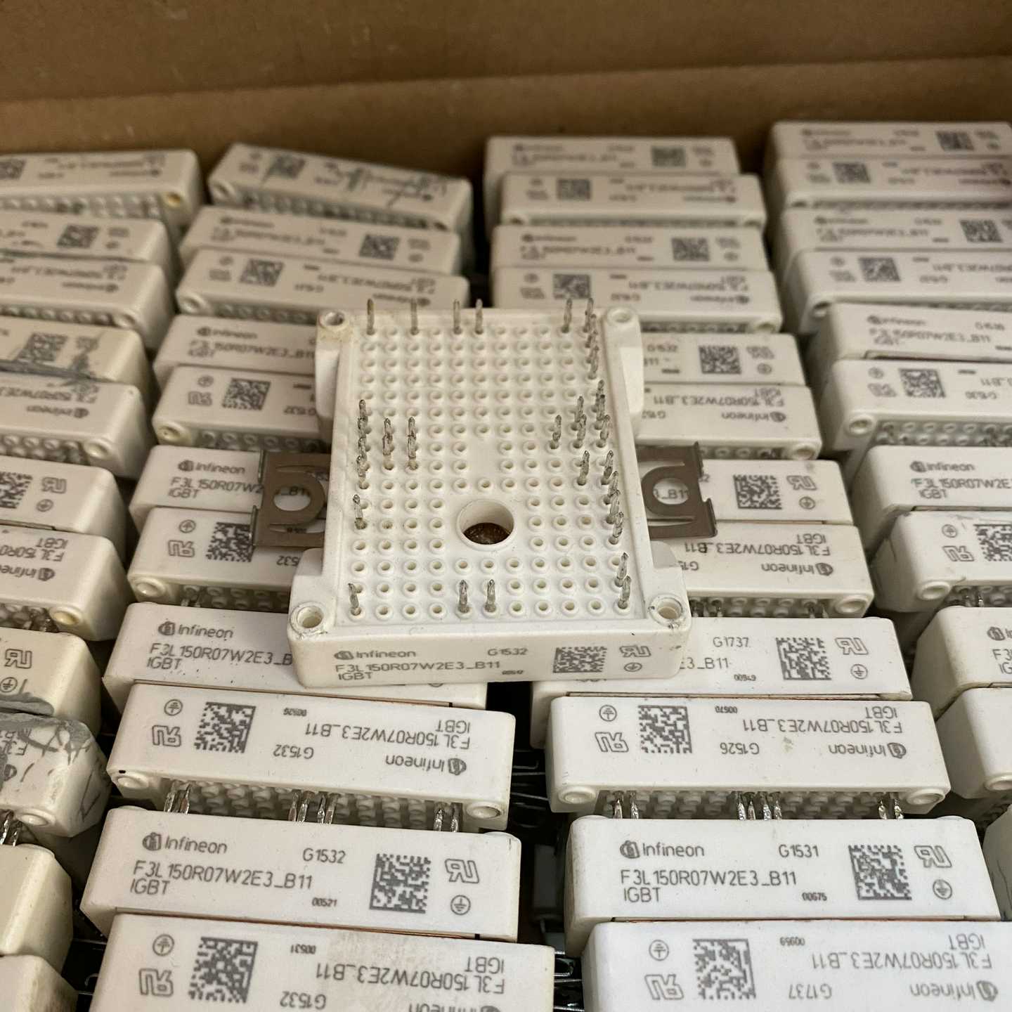 F3L150R07W2E3_B11  F3L150R07W2~询价