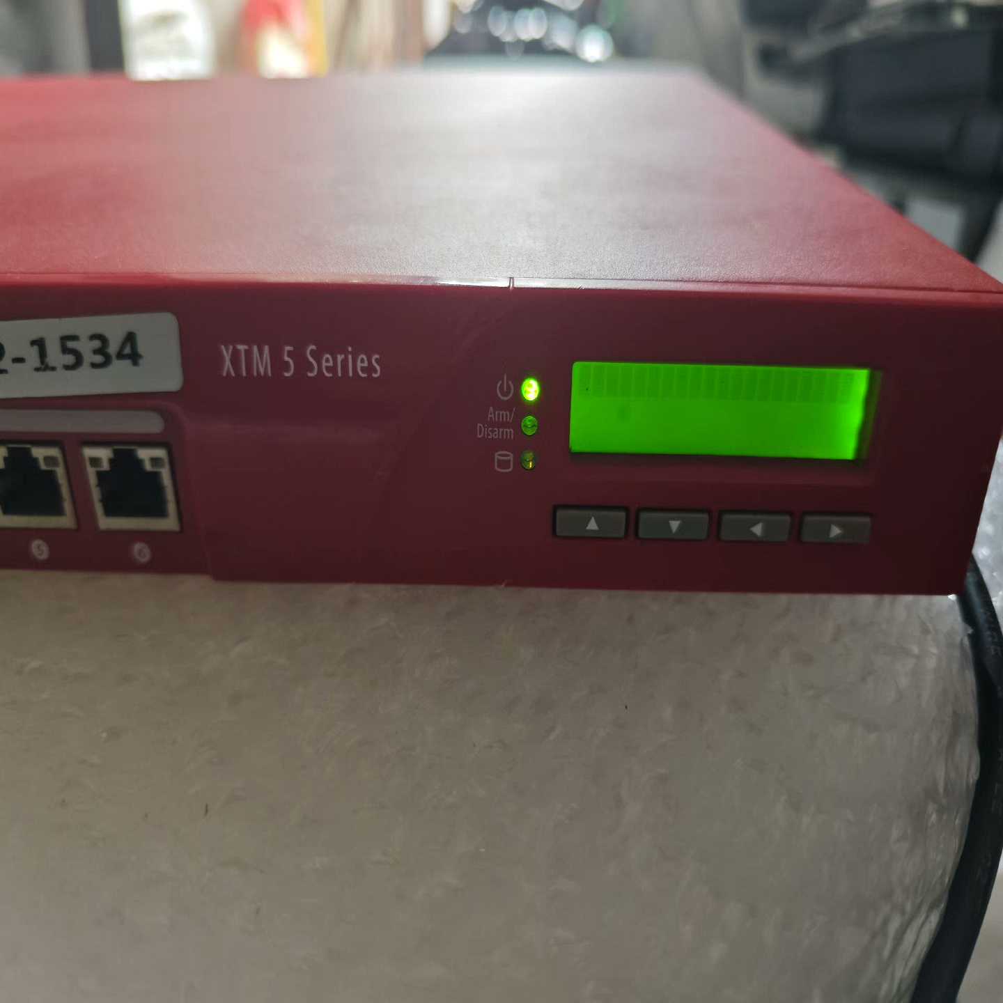 XTM5防火墙，可以改软路由，没有技术支持，一个百兆网卡，六