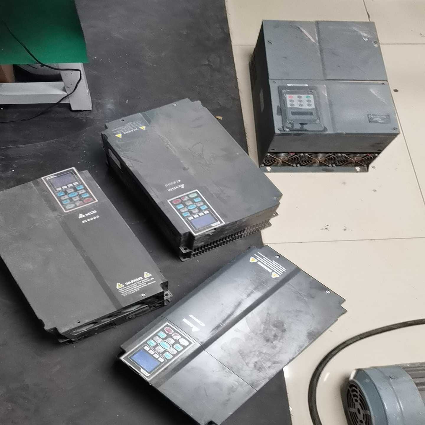 台达C2000变频器，VFD300C43A变频器。汇川30K【鑫鑫商铺】