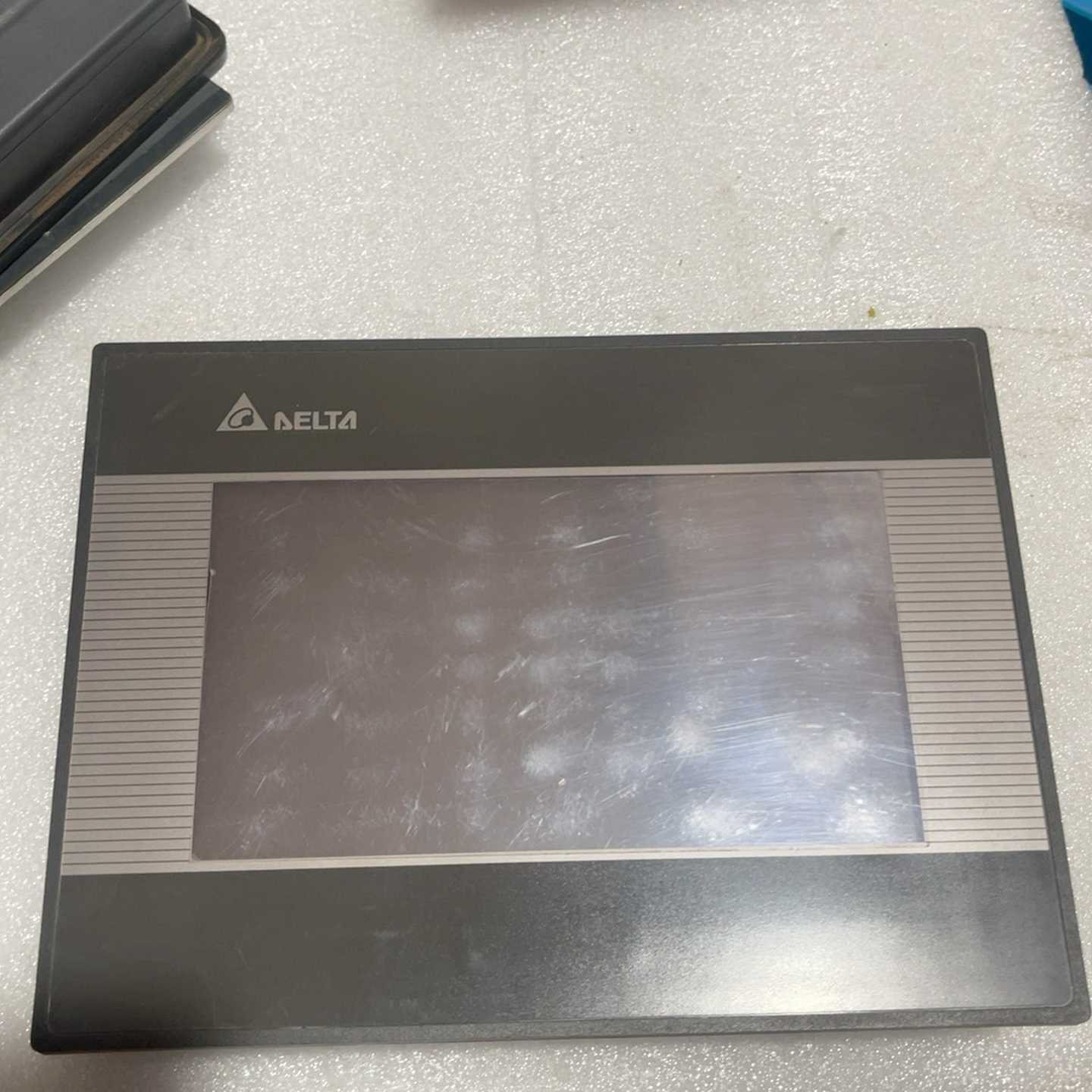 台达触摸屏DOP-B07SS411一台膜都在询价