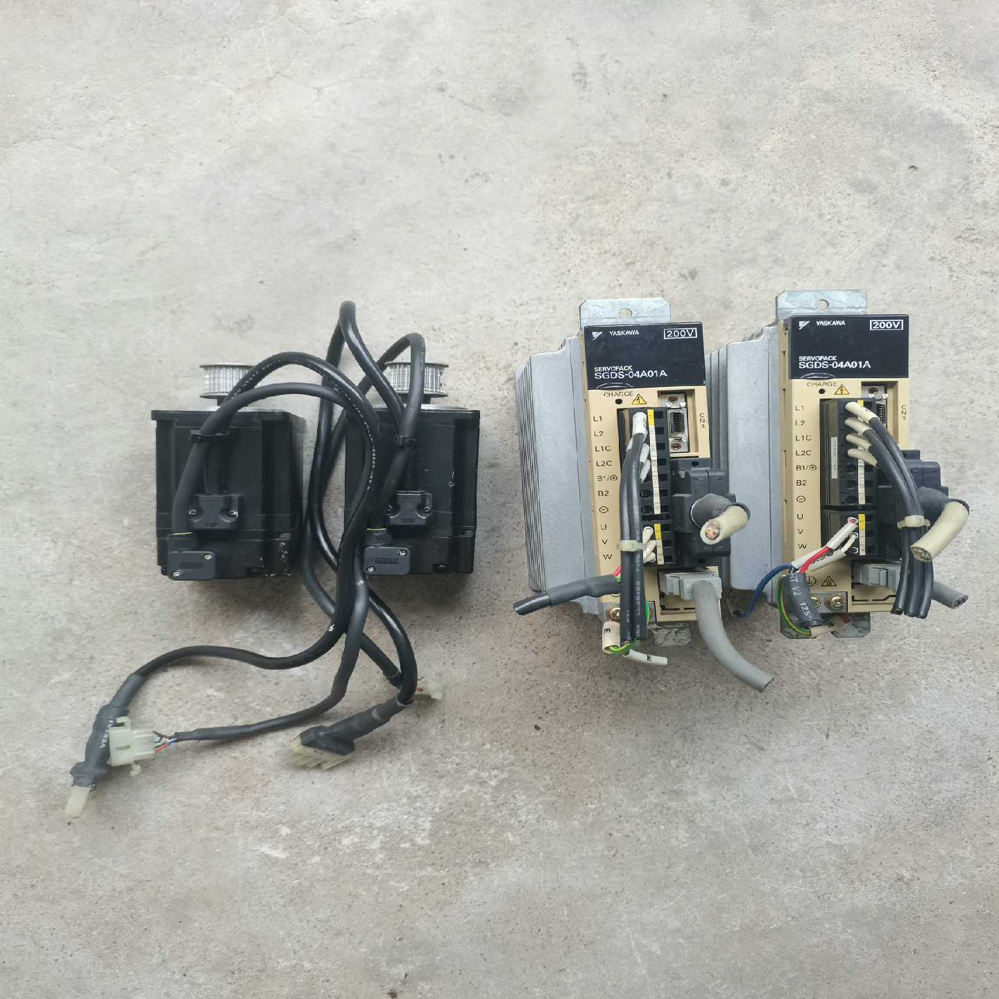 安川伺服电机驱动器/控制器（佳毅工控）