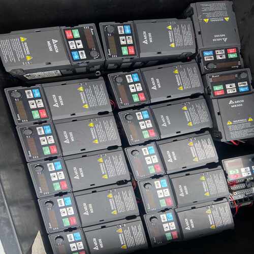VFD4A8MS21ANSAA，台达变频器，功能，实物拍~议价