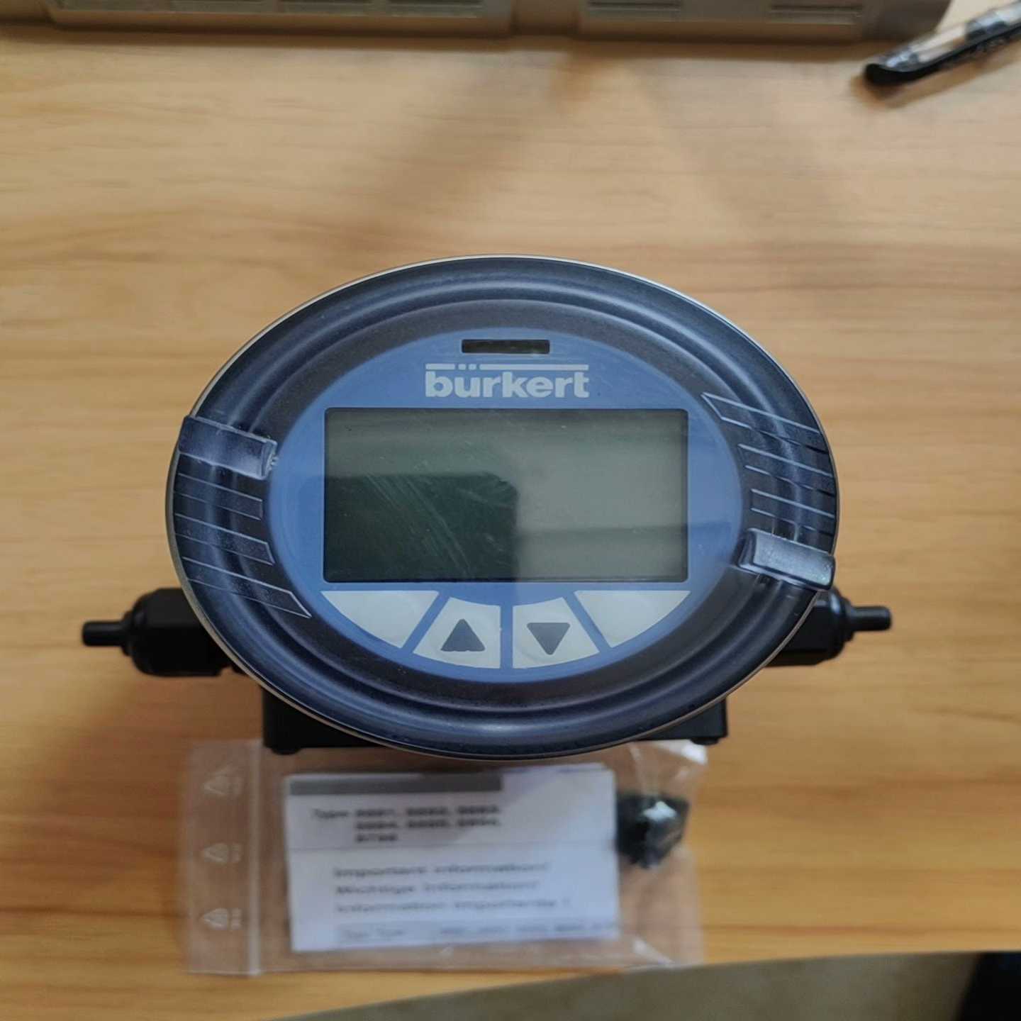 恒达讲解充电箱++耳机40个左右一盒+++话筒一套++++打【鑫鑫商