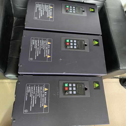 【星慕电子】誉强变频器YQ3000G11-4022G/30P共2台，22