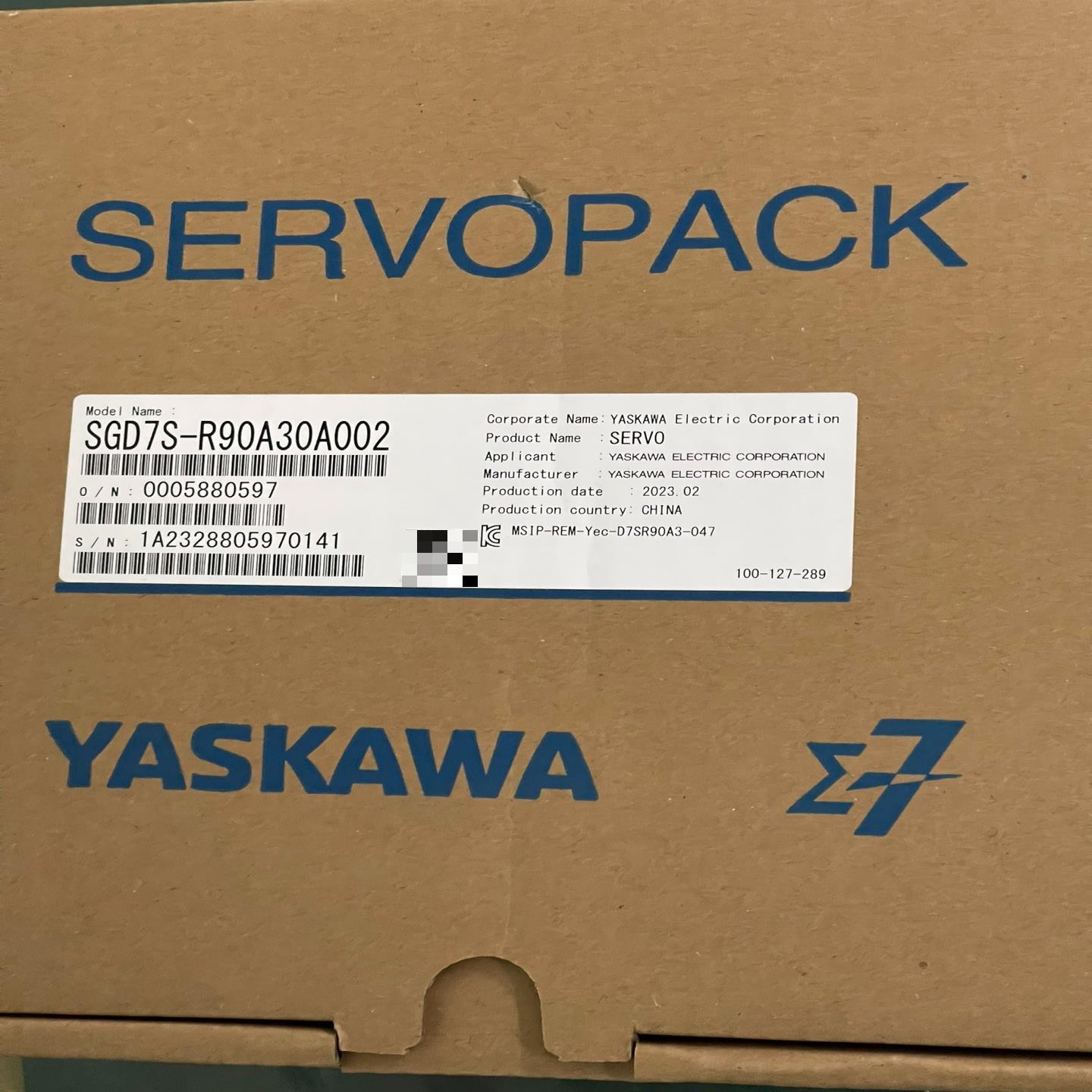 (工仔机械）安川驱动器，SGD7S-R90A30A，3个