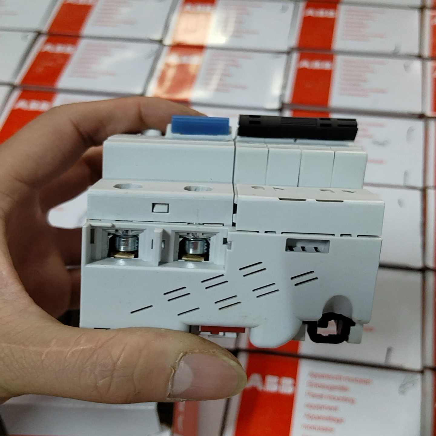 漏电断路器GDA202AC，C32规格，，几询价